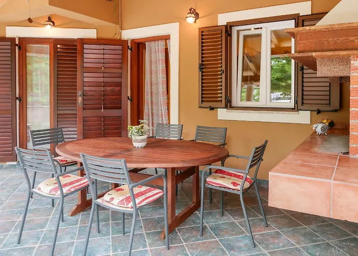 בית נופש Ana By Interhome