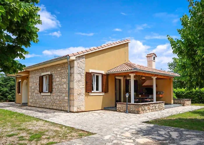 בית נופש Ana By Interhome Drinovci